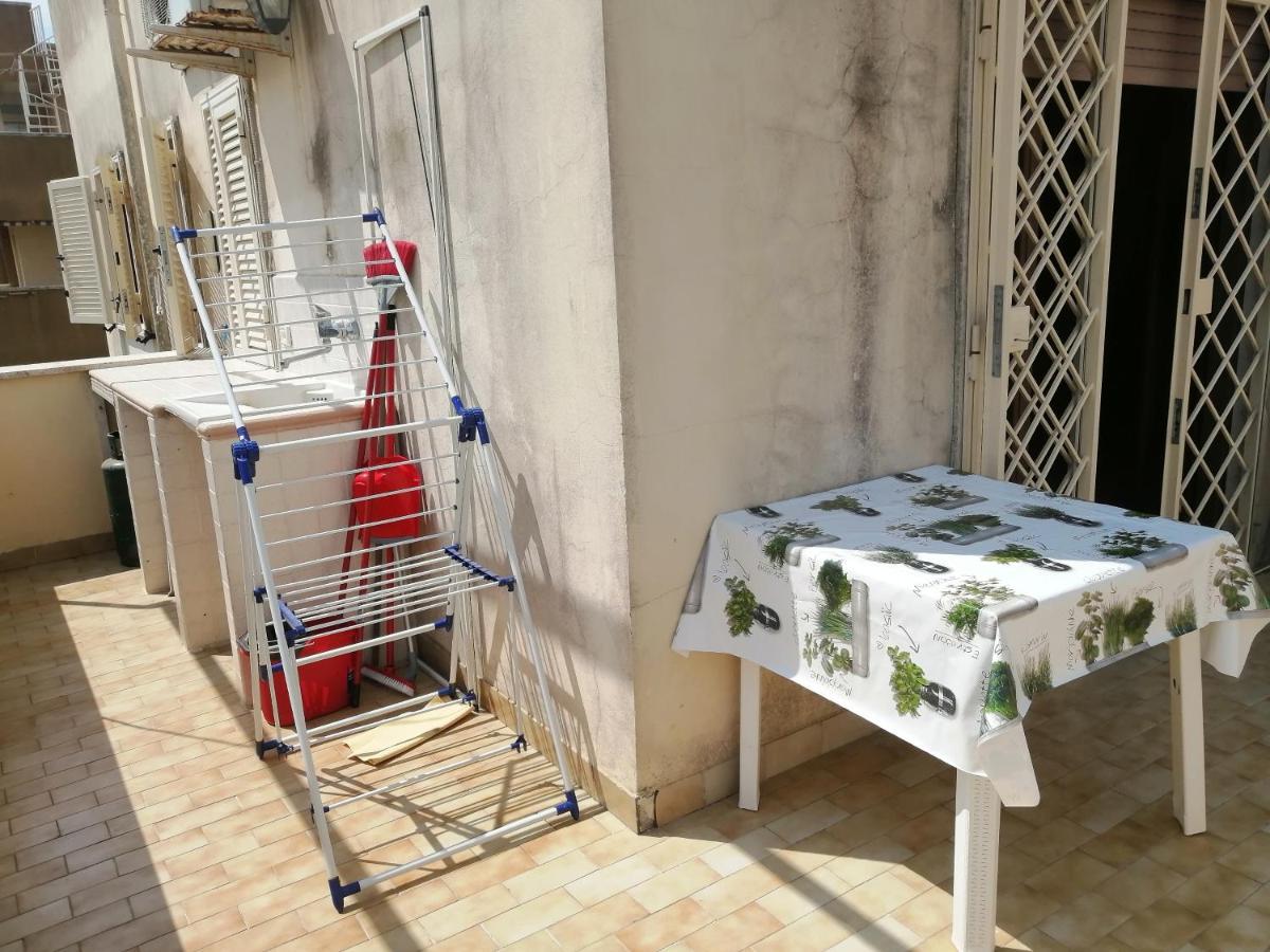 B&Bsantateresa Anzio Bagian luar foto